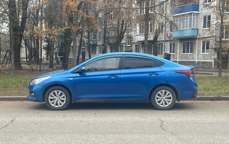 Hyundai Solaris II рестайлинг, 2017 год, 899 000 рублей, 12 фотография