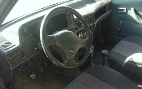 Opel Kadett E рестайлинг, 1986 год, 105 000 рублей, 6 фотография