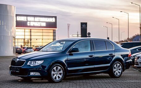 Skoda Superb III рестайлинг, 2012 год, 995 000 рублей, 1 фотография