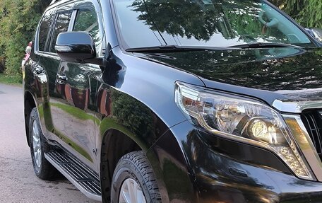 Toyota Land Cruiser Prado 150 рестайлинг 2, 2014 год, 3 350 000 рублей, 2 фотография