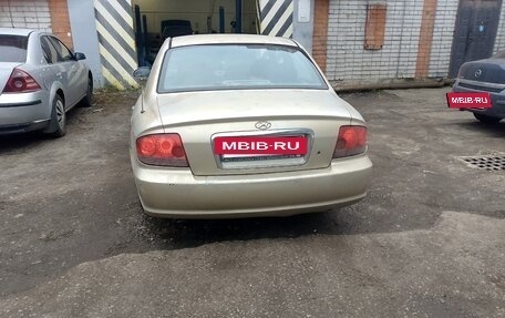 Hyundai Sonata IV рестайлинг, 2004 год, 250 000 рублей, 3 фотография