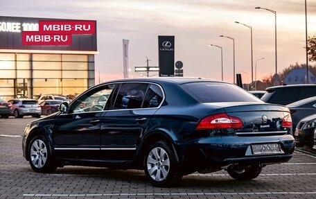 Skoda Superb III рестайлинг, 2012 год, 995 000 рублей, 4 фотография