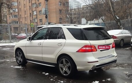 Mercedes-Benz M-Класс, 2013 год, 3 050 000 рублей, 4 фотография