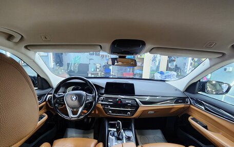 BMW 6 серия, 2018 год, 3 400 000 рублей, 14 фотография