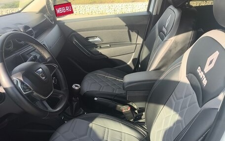 Dacia Duster II, 2019 год, 1 635 000 рублей, 16 фотография