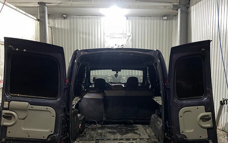 Renault Kangoo II рестайлинг, 2004 год, 400 000 рублей, 5 фотография