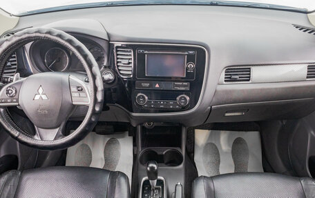 Mitsubishi Outlander III рестайлинг 3, 2012 год, 1 649 000 рублей, 11 фотография