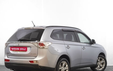 Mitsubishi Outlander III рестайлинг 3, 2012 год, 1 649 000 рублей, 5 фотография