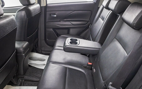 Mitsubishi Outlander III рестайлинг 3, 2012 год, 1 649 000 рублей, 28 фотография