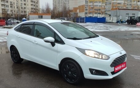 Ford Fiesta, 2015 год, 950 000 рублей, 1 фотография
