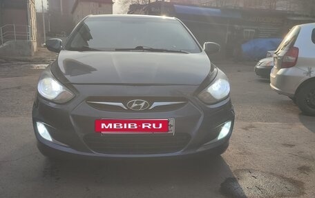 Hyundai Solaris II рестайлинг, 2012 год, 630 000 рублей, 4 фотография