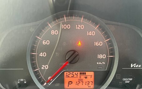 Toyota Vitz, 2011 год, 870 000 рублей, 14 фотография