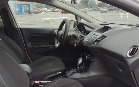 Ford Fiesta, 2015 год, 950 000 рублей, 10 фотография