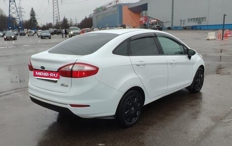 Ford Fiesta, 2015 год, 950 000 рублей, 3 фотография