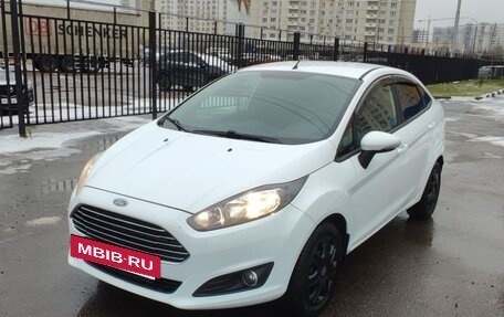 Ford Fiesta, 2015 год, 950 000 рублей, 2 фотография