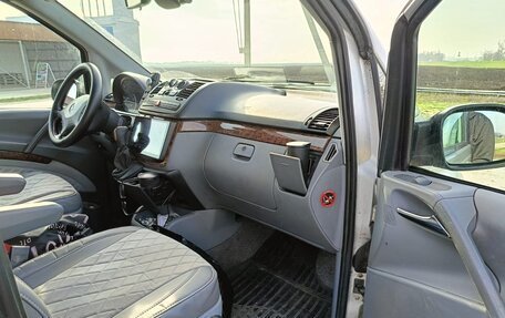 Mercedes-Benz Viano, 2007 год, 1 230 000 рублей, 8 фотография