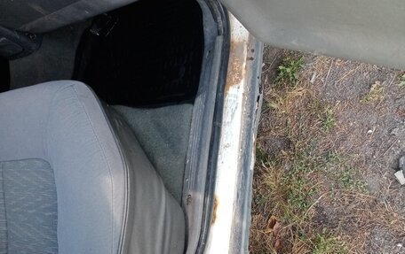 KIA Sephia I рестайлинг, 1996 год, 100 000 рублей, 2 фотография