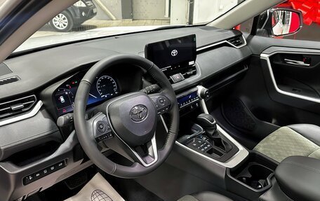 Toyota RAV4, 2025 год, 4 070 000 рублей, 11 фотография