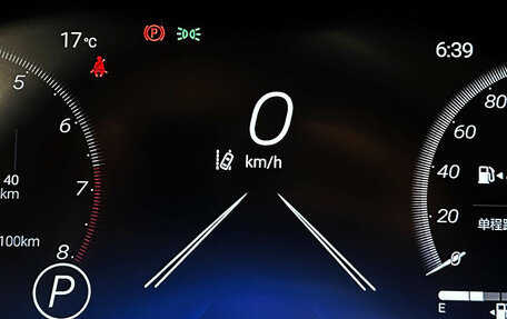 Toyota RAV4, 2025 год, 4 070 000 рублей, 21 фотография