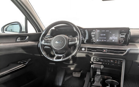 KIA K5, 2020 год, 2 850 000 рублей, 30 фотография