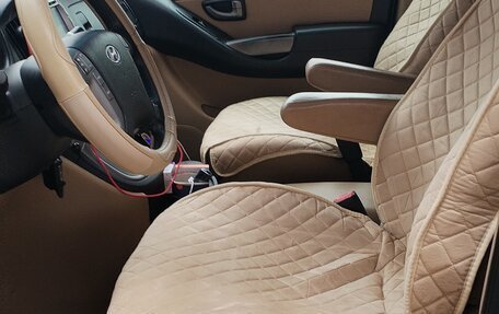 Hyundai Grand Starex Grand Starex I рестайлинг 2, 2010 год, 1 150 000 рублей, 12 фотография