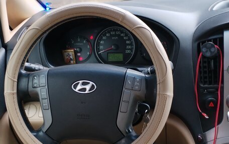 Hyundai Grand Starex Grand Starex I рестайлинг 2, 2010 год, 1 150 000 рублей, 7 фотография