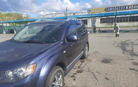 Mitsubishi Outlander III рестайлинг 3, 2008 год, 990 000 рублей, 10 фотография