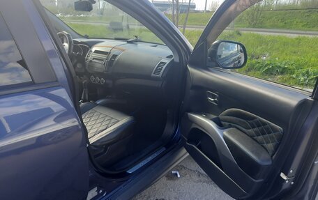 Mitsubishi Outlander III рестайлинг 3, 2008 год, 990 000 рублей, 5 фотография