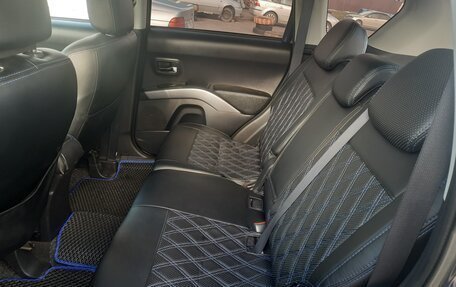 Mitsubishi Outlander III рестайлинг 3, 2008 год, 990 000 рублей, 6 фотография