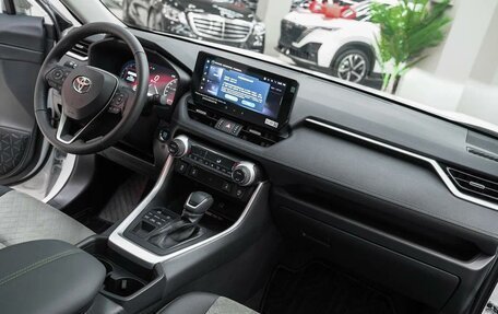 Toyota RAV4, 2025 год, 4 199 000 рублей, 12 фотография