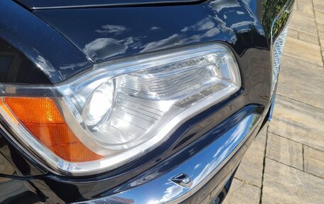 Chrysler 300C II, 2012 год, 1 450 000 рублей, 16 фотография