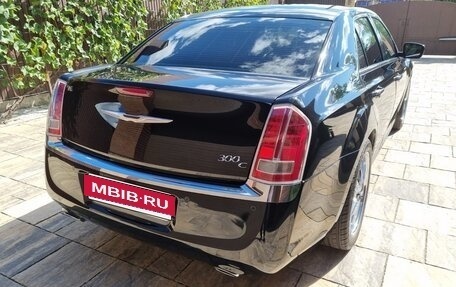 Chrysler 300C II, 2012 год, 1 450 000 рублей, 12 фотография