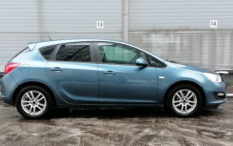 Opel Astra J, 2013 год, 399 000 рублей, 4 фотография