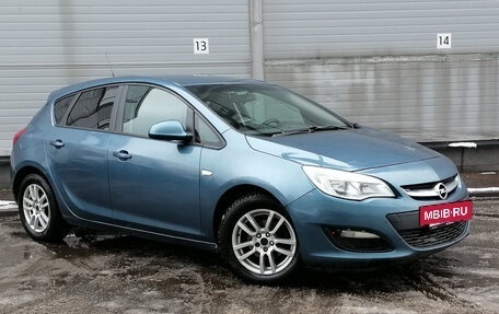 Opel Astra J, 2013 год, 399 000 рублей, 3 фотография