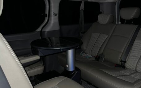 Hyundai H-1 II рестайлинг, 2008 год, 1 430 000 рублей, 10 фотография