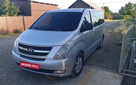Hyundai H-1 II рестайлинг, 2008 год, 1 430 000 рублей, 11 фотография