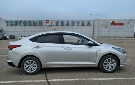 Hyundai Solaris II рестайлинг, 2020 год, 1 750 000 рублей, 4 фотография