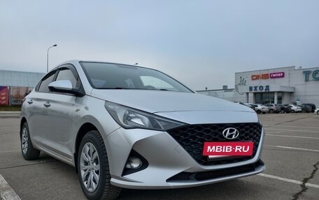 Hyundai Solaris II рестайлинг, 2020 год, 1 750 000 рублей, 2 фотография