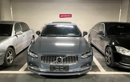 Volvo S90 II рестайлинг, 2021 год, 4 400 000 рублей, 1 фотография