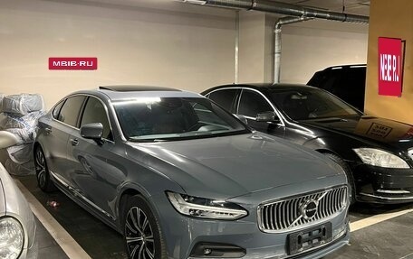 Volvo S90 II рестайлинг, 2021 год, 4 400 000 рублей, 3 фотография