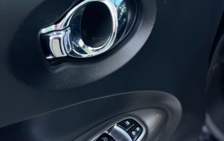 Nissan Juke II, 2012 год, 1 090 000 рублей, 17 фотография