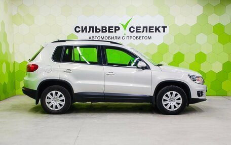 Volkswagen Tiguan I, 2011 год, 1 000 000 рублей, 8 фотография