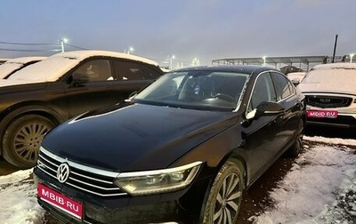Volkswagen Passat B8 рестайлинг, 2019 год, 2 360 000 рублей, 1 фотография