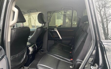 Toyota Land Cruiser Prado 150 рестайлинг 2, 2013 год, 2 990 000 рублей, 8 фотография