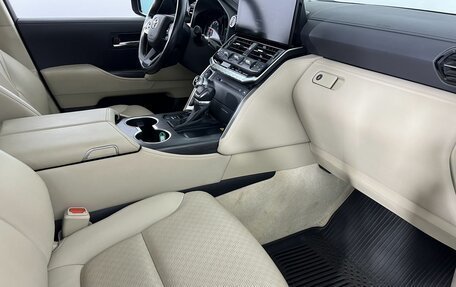 Toyota Land Cruiser, 2021 год, 9 400 000 рублей, 13 фотография