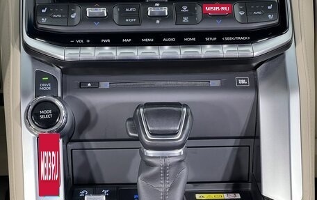 Toyota Land Cruiser, 2021 год, 9 400 000 рублей, 18 фотография