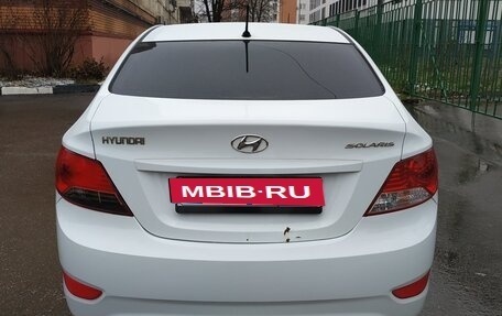 Hyundai Solaris II рестайлинг, 2013 год, 16 фотография