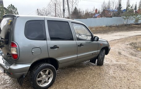 Chevrolet Niva I рестайлинг, 2004 год, 245 000 рублей, 2 фотография