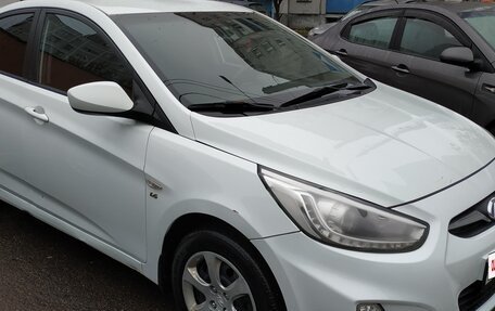 Hyundai Solaris II рестайлинг, 2013 год, 24 фотография