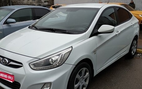 Hyundai Solaris II рестайлинг, 2013 год, 23 фотография